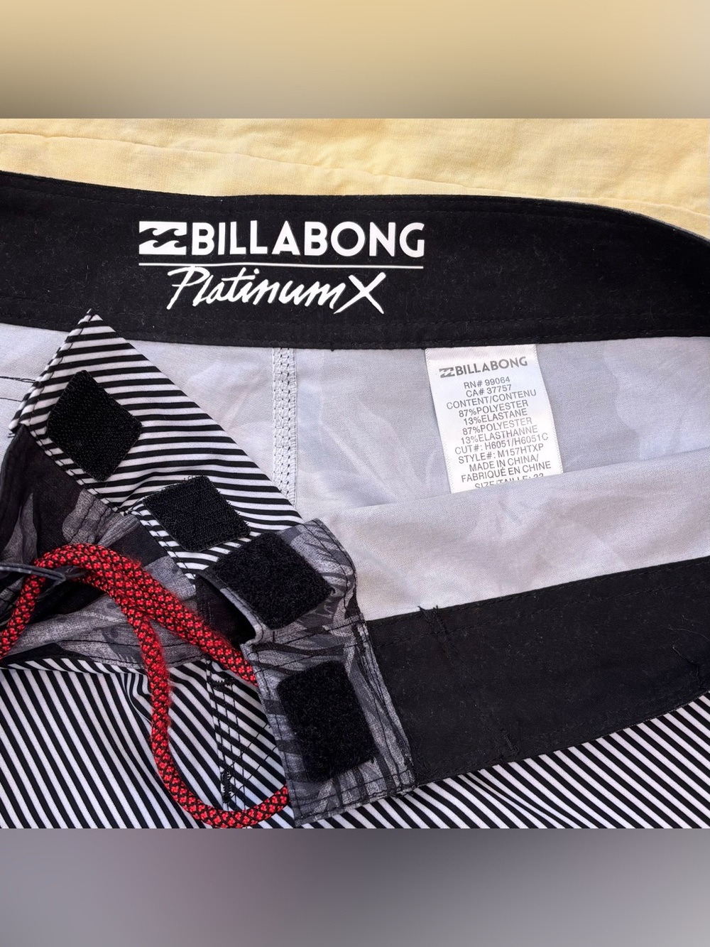 EUC Billabong Platinum X Tribong Boardshorts, Men Size 33, Surf Swim - Picture 9 of 16